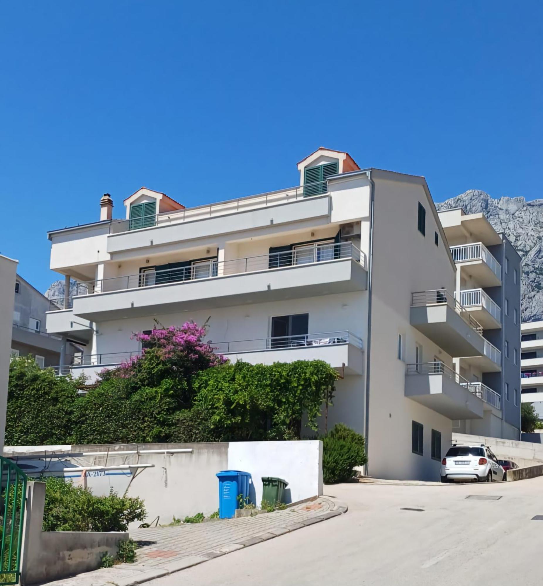 M&m-sea View & Private Parking Apartma Makarska
