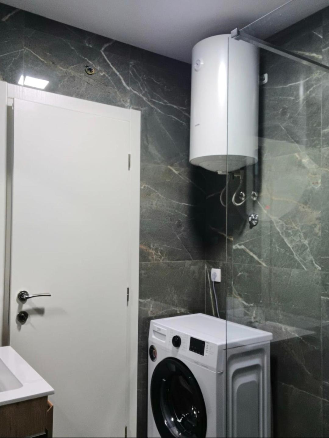 M&m-sea View & Private Parking Apartma Makarska